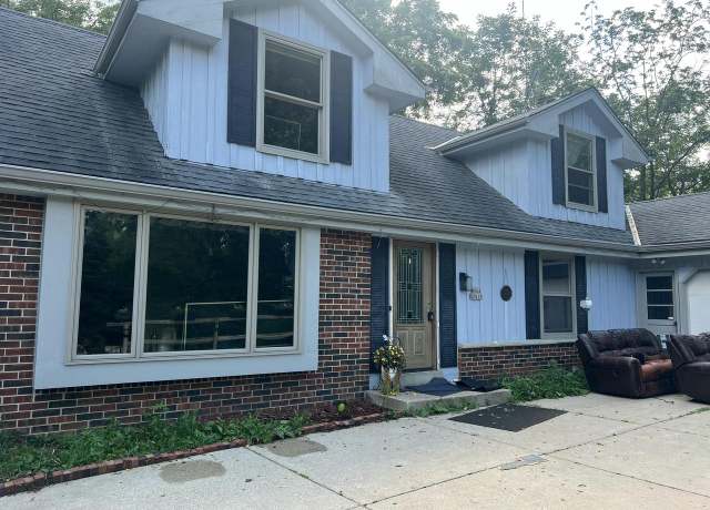 Property at W264S7415 Mt Whitney Ave, Waukesha, WI 53189, 4 beds, 1.5 baths