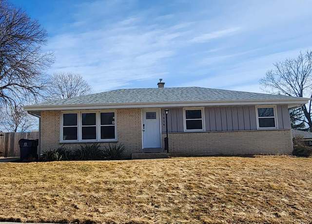 Property at 7514 S Lynhaven Dr, Oak Creek, WI 53154, 3 beds, 1.5 baths