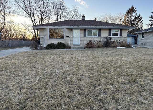 Property at W147N8463 Manchester Dr, Menomonee Falls, WI 53051, 3 beds, 1 bath