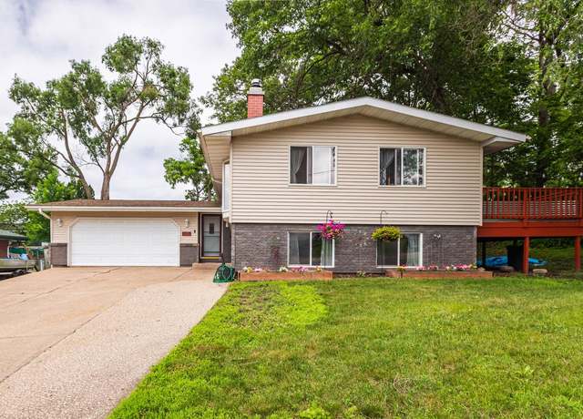 Property at 1217 Wilson St, Onalaska, WI 54650, 4 beds, 2 baths
