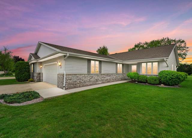 Property at 5401 S 45th St, Greenfield, WI 53220, 2 beds, 2 baths