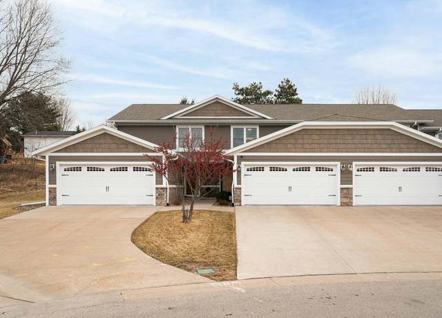 Property at 450 Coronado Cir, Onalaska, WI 54650, 4 beds, 3.5 baths