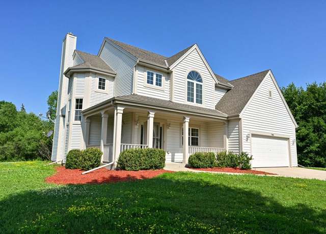 Property at 7085 S Carmel Dr, Franklin, WI 53132, 4 beds, 2.5 baths