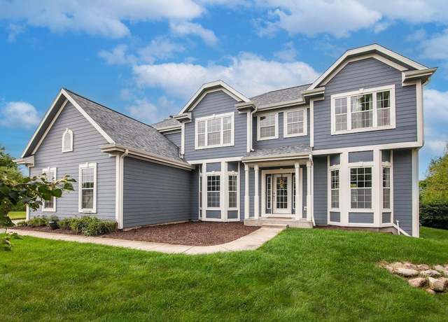 Property at W351N5949 Westshore Ct, Oconomowoc, WI 53066, 4 beds, 2.5 baths