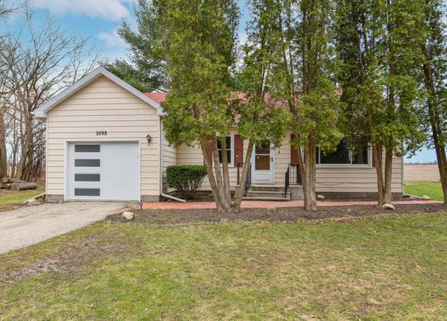 Property at 2598 Tilden Ave, Delavan, WI 53115, 3 beds, 1 bath