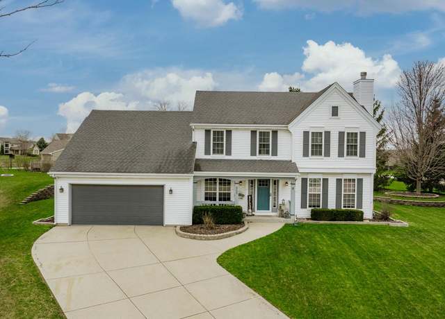 Property at 869 Joshua Ct, Pewaukee, WI 53072, 4 beds, 3.5 baths