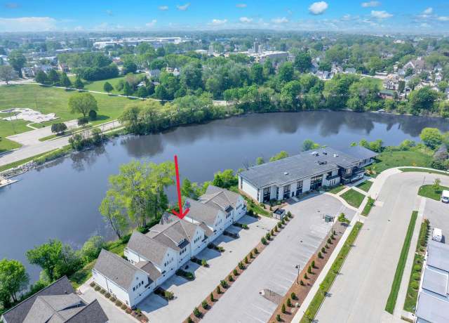 Property at 814 N 15th St Unit B, Sheboygan, WI 53081, 2 beds, 1.5 baths
