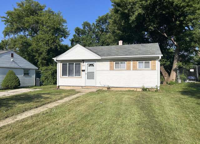 Property at 5725 N 61st St, Milwaukee, WI 53218, 2 beds, 1 bath