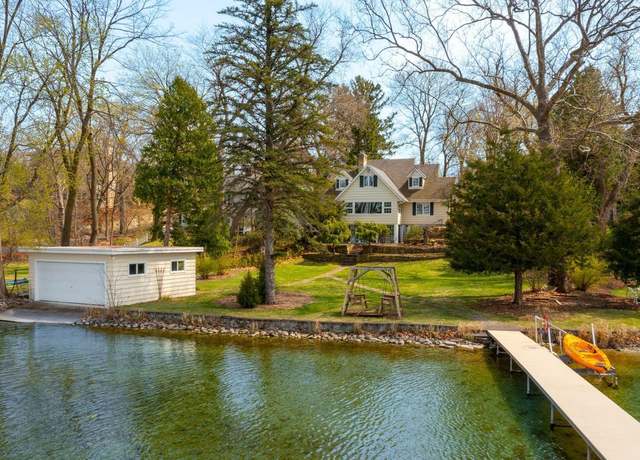 Property at N67W32358 Wildwood Point Rd, Hartland, WI 53029, 4 beds, 3 baths
