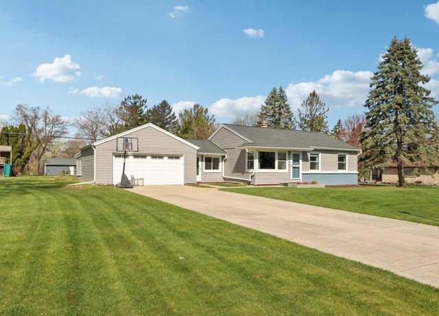 Property at 4645 N 148th St, Brookfield, WI 53005, 3 beds, 1.5 baths