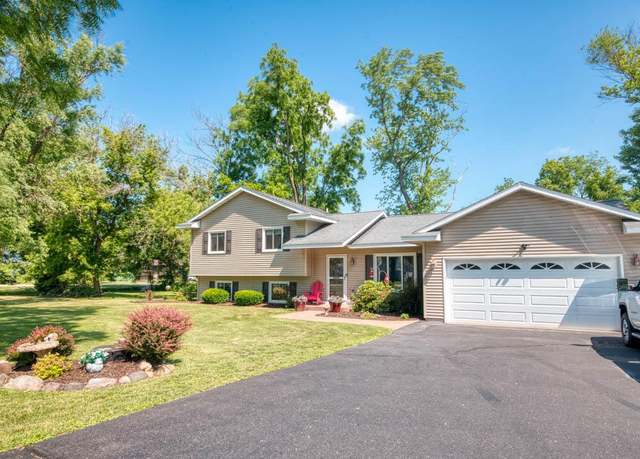 Property at 31110 82nd St, Burlington, WI 53105, 3 beds, 1 bath