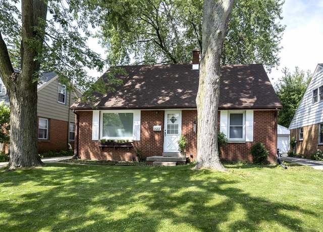 Property at 541 N 104th St, Wauwatosa, WI 53226, 4 beds, 2 baths