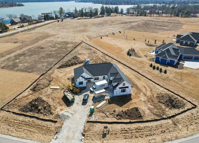 Property at N66W34839 Baltic Pass, Oconomowoc, WI 53066, 4 beds, 2.5 baths