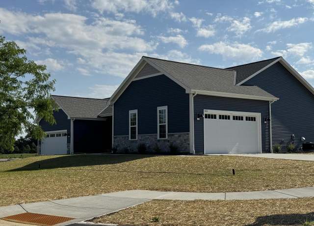 Property at 8302 85th Ave, Pleasant Prairie, WI 53158, 2 beds, 2 baths