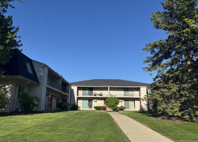 Property at 1672 S 115th Ct #1, West Allis, WI 53214, 2 beds, 1 bath
