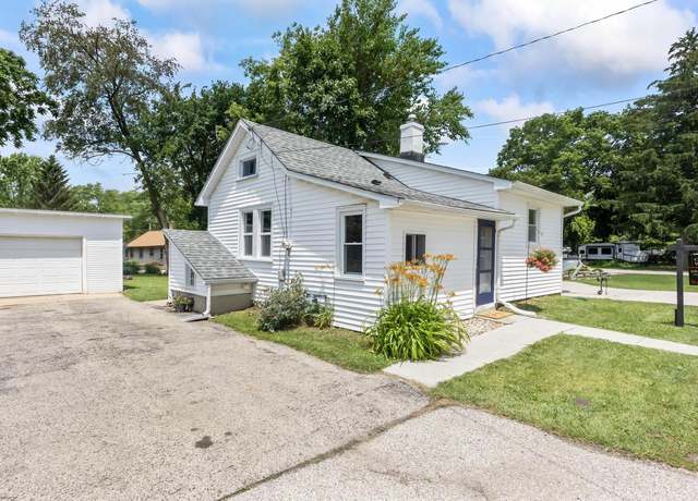 Property at W347N5133 Road Q Unit Okauchee, Okauchee, WI 53069, 2 beds, 1 bath