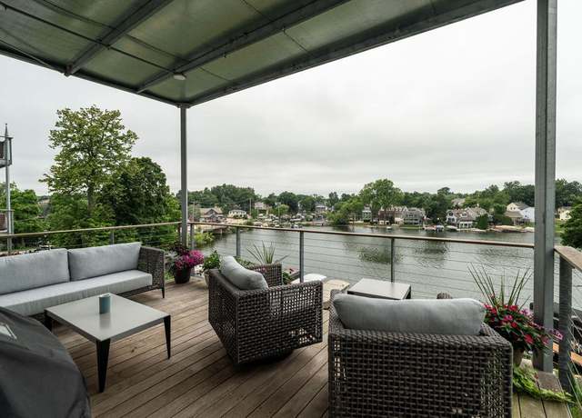 Property at N52W35002 Lake Dr #202, Okauchee, WI 53069, 2 beds, 2 baths