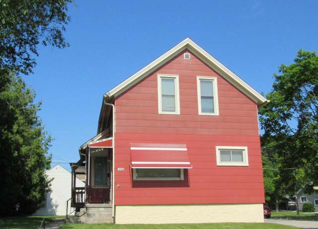 Property at 1744 N 27th St, Sheboygan, WI 53081, 4 beds, 1.5 baths