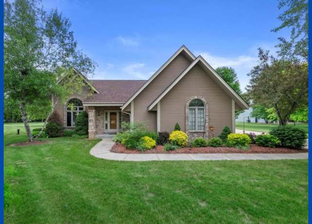 Property at 566 Amber Ct, Colgate, WI 53017, 3 beds, 2.5 baths