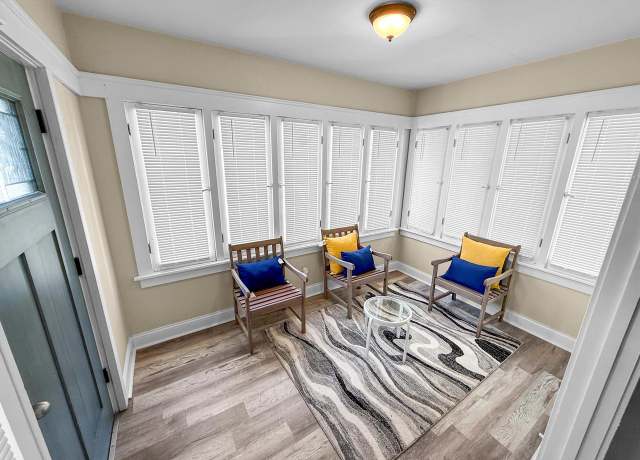 Property at 3408 N Hubbard St, Milwaukee, WI 53212, 4 beds, 3 baths