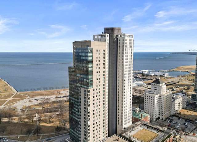 Property at 923 E Kilbourn Ave #703, Milwaukee, WI 53202, 2 beds, 2 baths