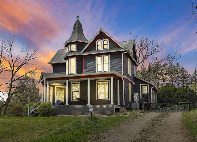 Property at N1453 Clover Rd, Genoa City, WI 53128, 3 beds, 2 baths