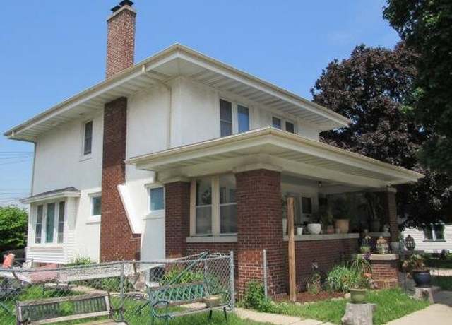 Property at 616 N 14th St, Sheboygan, WI 53081, 4 beds, 1 bath
