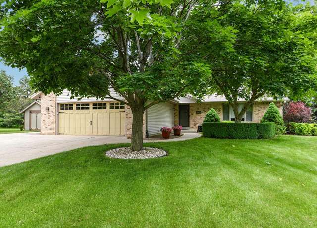 Property at 8821 Bluebird Ln, Waterford, WI 53185, 3 beds, 2 baths