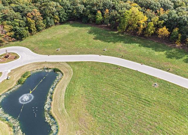 Property at S36W27290 Legend At Merrill Hills Ct, Waukesha, WI 53189
