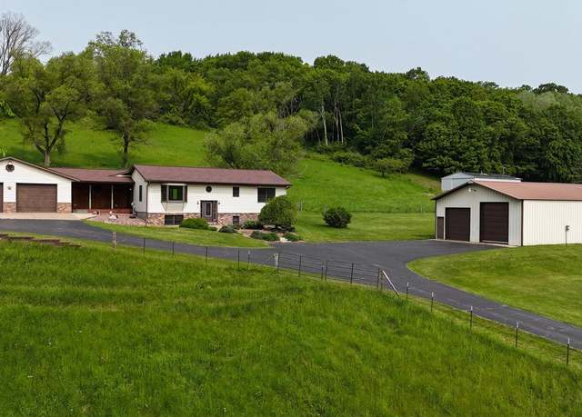 Property at N3661 Peters Rd, La Crosse, WI 54601, 3 beds, 2.5 baths