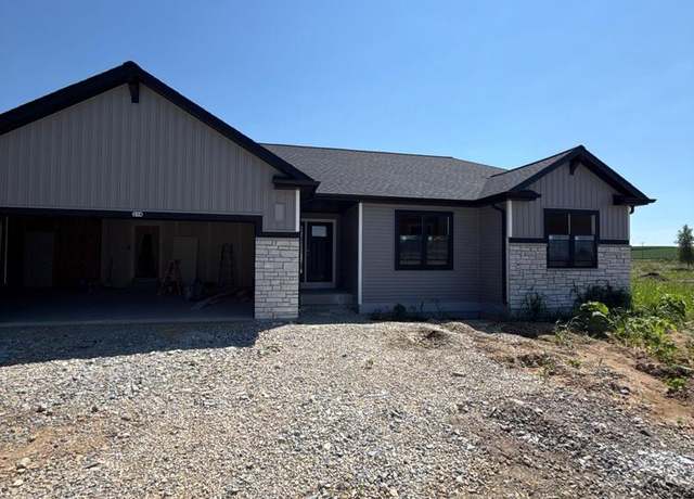 Property at 314 Ridgeview Dr, Lake Mills, WI 53551, 3 beds, 2 baths