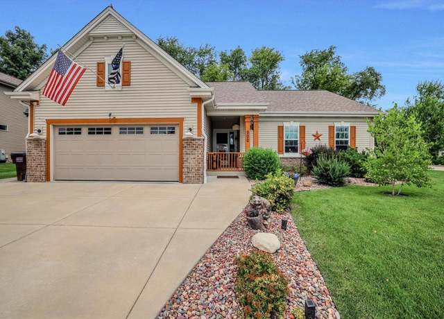 Property at 900 Poplar Grove Ct, Waterford, WI 53185, 4 beds, 3 baths