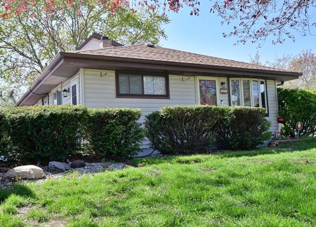 Property at 4401 S 51st St, Greenfield, WI 53220, 3 beds, 2 baths