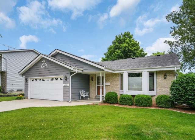 Property at 5527 Pershing Blvd, Kenosha, WI 53144, 3 beds, 3 baths