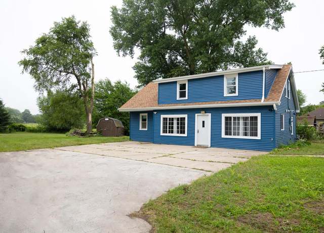 Property at 115 4 Mile Rd, Wind Point, WI 53402, 3 beds, 2 baths