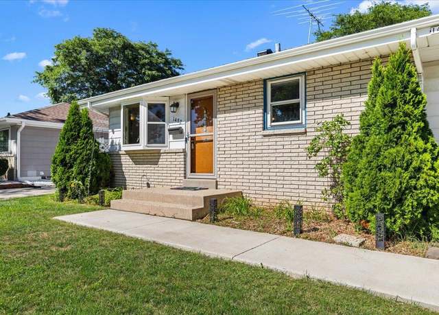 Property at 1482 W Granada St, Milwaukee, WI 53221, 3 beds, 1.5 baths