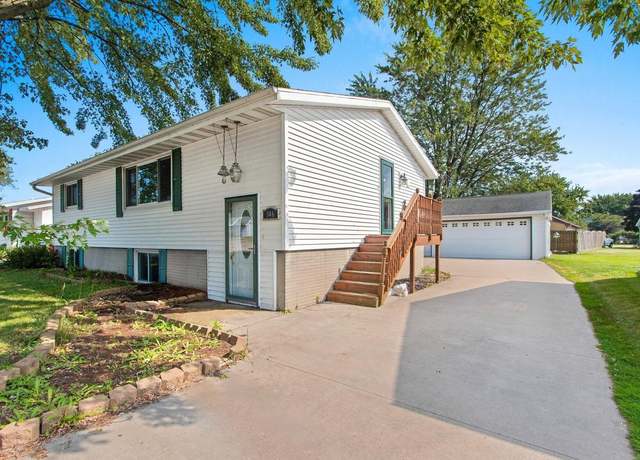 Property at 346 W Bell St, Neenah, WI 54956, 4 beds, 1.5 baths