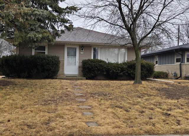 Property at 1908 W Mill Rd, Glendale, WI 53209, 3 beds, 1.5 baths