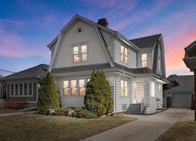 Property at 2707 N Main St, Racine, WI 53402, 4 beds, 1.5 baths