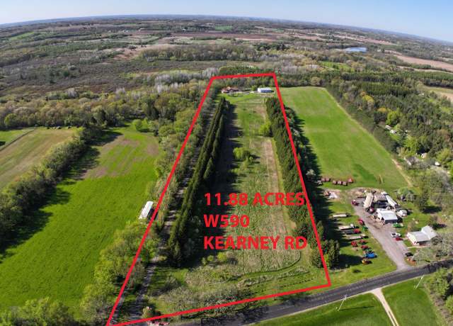 Property at W590 Kearney Rd, Burlington, WI 53105, 5 beds, 3.5 baths