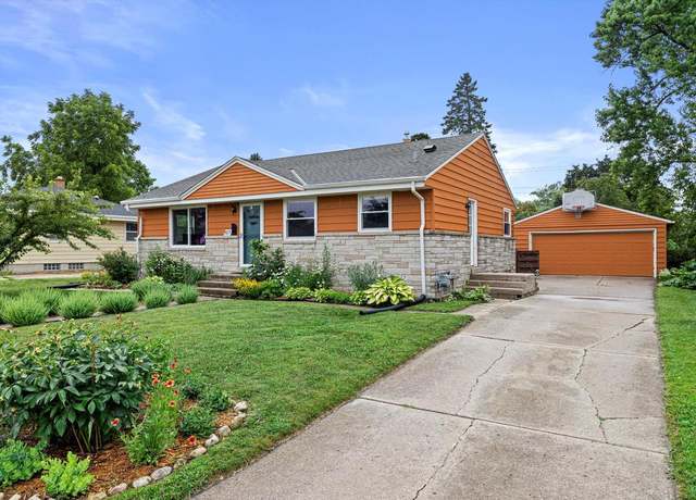 Property at 921 2nd Ave, Grafton, WI 53024, 3 beds, 1 bath