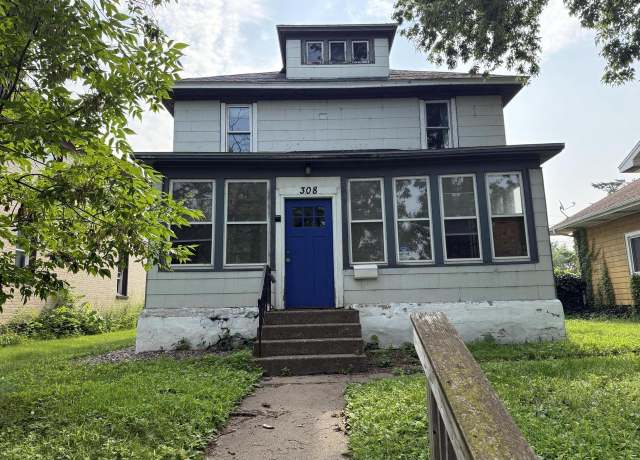 Property at 308 Copeland Ave, La Crosse, WI 54603, 6 beds, 2 baths