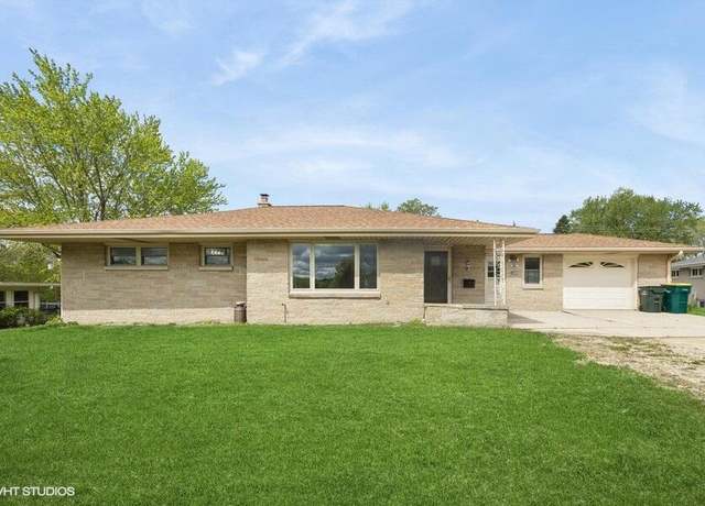 Property at 808 S 18th Ave, West Bend, WI 53095, 3 beds, 1 bath