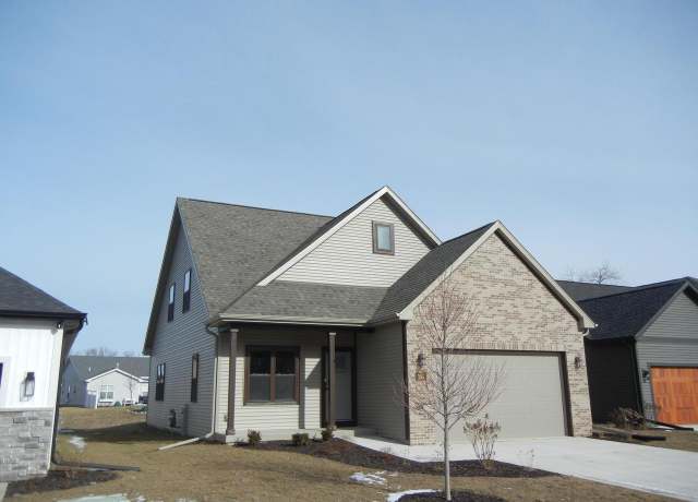 Property at 305 Evan Dr, Lake Geneva, WI 53147, 5 beds, 2.5 baths