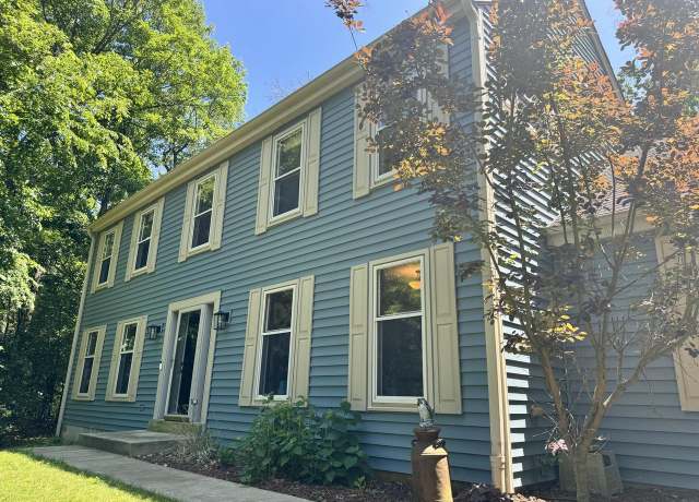 Property at S69W32641 Westgate Dr, Mukwonago, WI 53149, 3 beds, 3.5 baths
