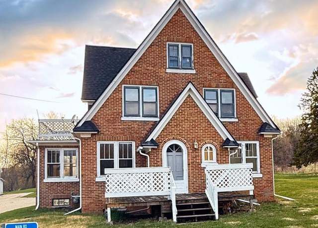 Property at W4165 Main Rd, Plymouth, WI 53073, 5 beds, 1.5 baths