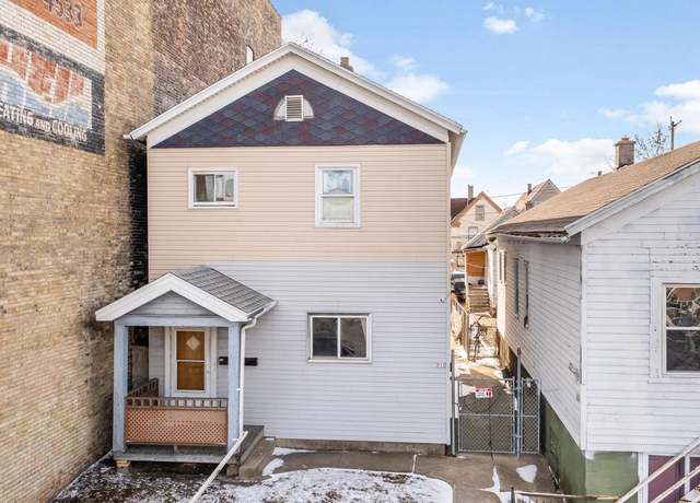 Property at 915 W National Ave Unit 915A, Milwaukee, WI 53204, 4 beds, 2 baths