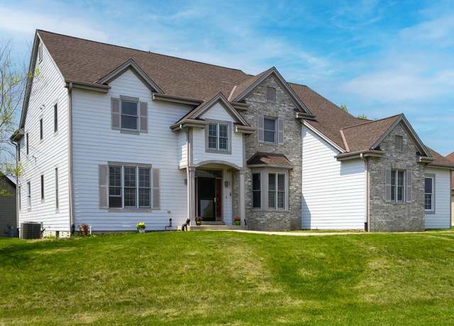 Property at 10930 W Meadowcreek Ct, Milwaukee, WI 53224, 5 beds, 4.5 baths