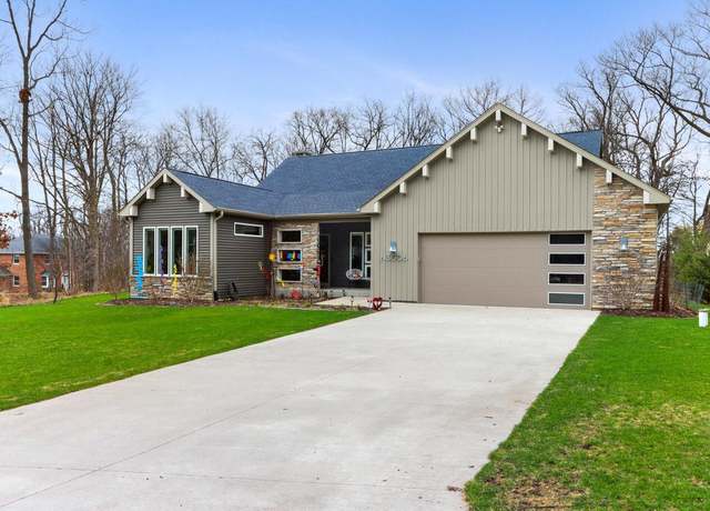 Property at N3006 Grandview Dr, Lake Geneva, WI 53147, 3 beds, 2 baths