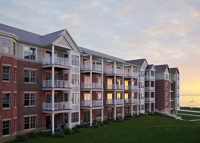 Property at 4100 S Lake Dr #109, Saint Francis, WI 53235, 1 bed, 1 bath